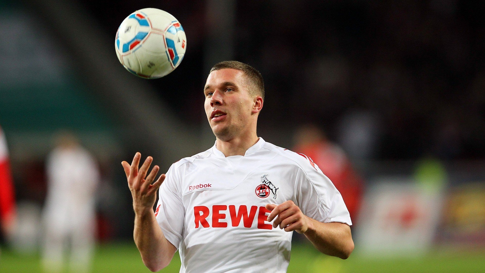 爱游戏体育入口-伊丽莎白·德克斯稳扎稳打摘得好成绩，伊丽莎白女王德国