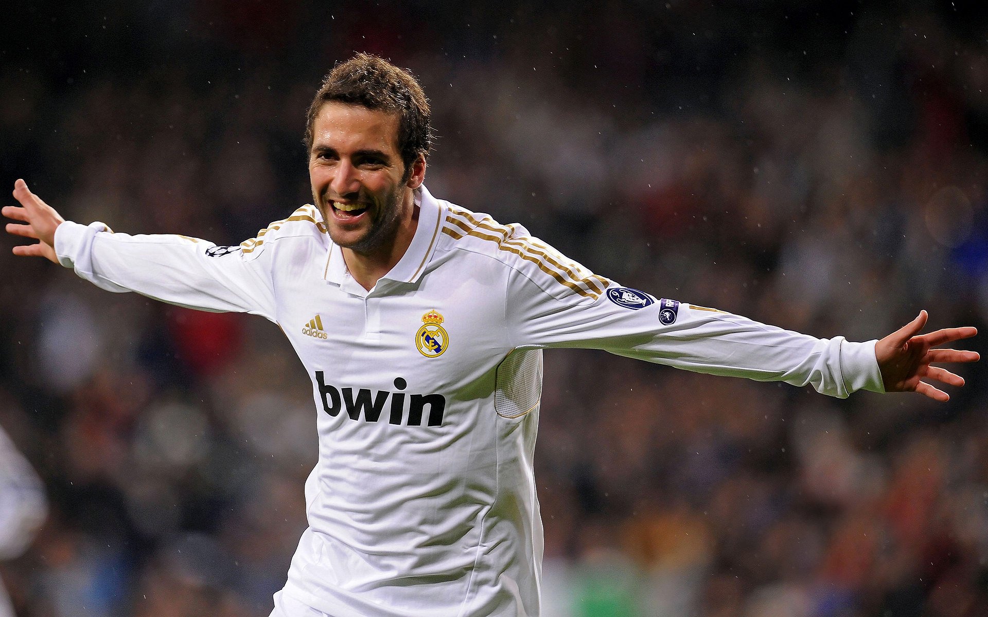 爱游戏app-赫梅列夫斯基泳池中展现硬实力，梅赫里斯