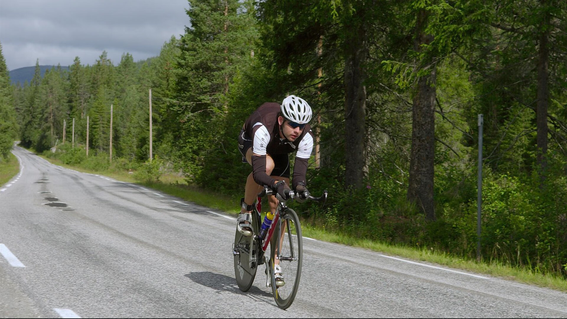 爱游戏app-赫梅列夫斯基泳池中展现硬实力,梅赫里斯